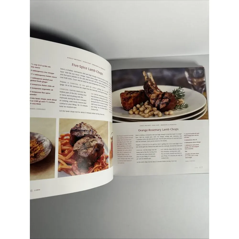 Williams Sonoma Essentials of Grilling Cookbook Hard Cover w/Original Jacket